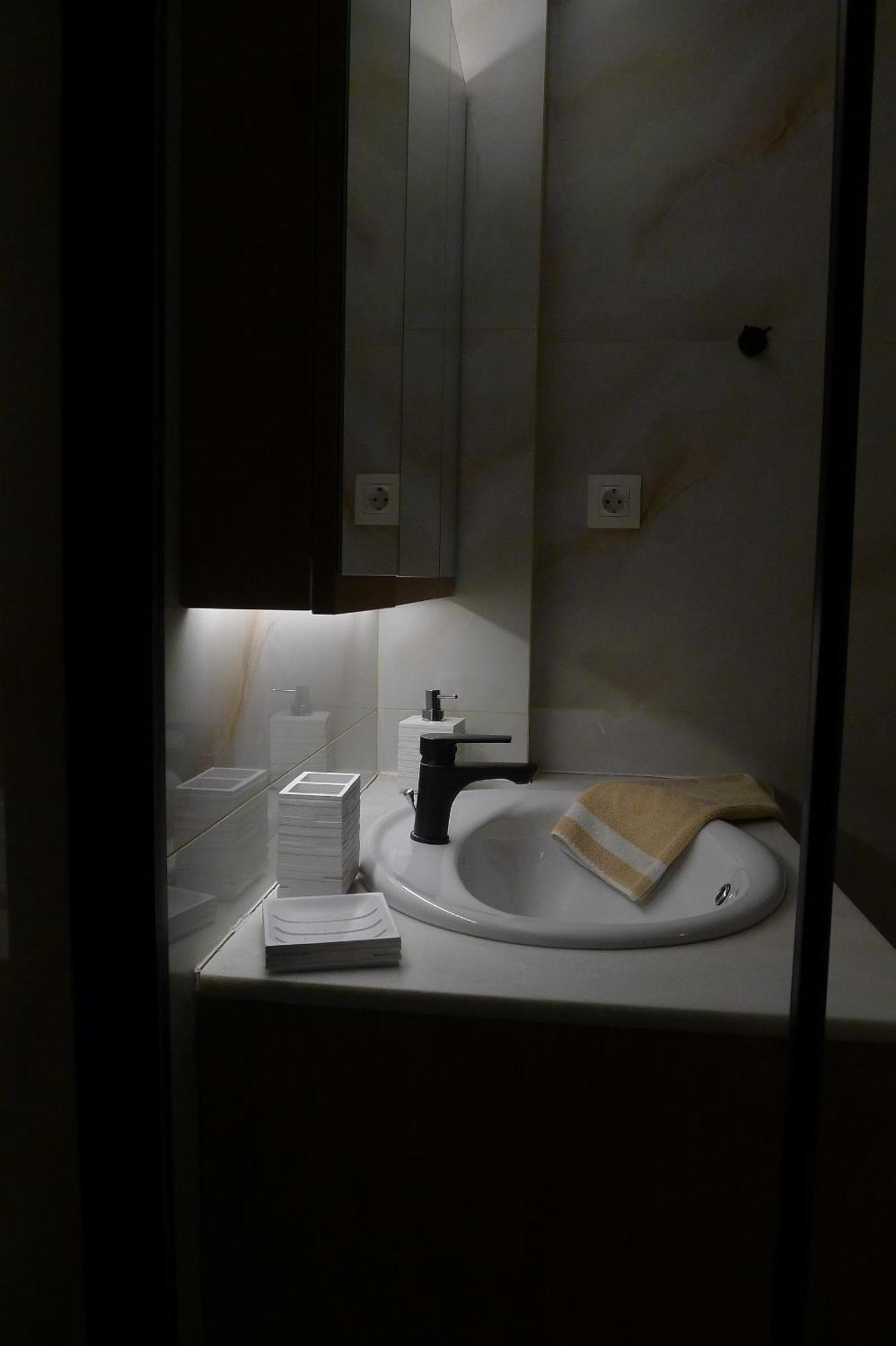 Ferienwohnung Cosy 2Ba Close To Archeological Museum Of Athens And Pedion Tou Areos Exterior foto